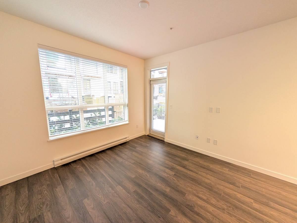 15777 85 Ave, Surrey, British Columbia  V4N 0Y2 - Photo 3 - R3112477