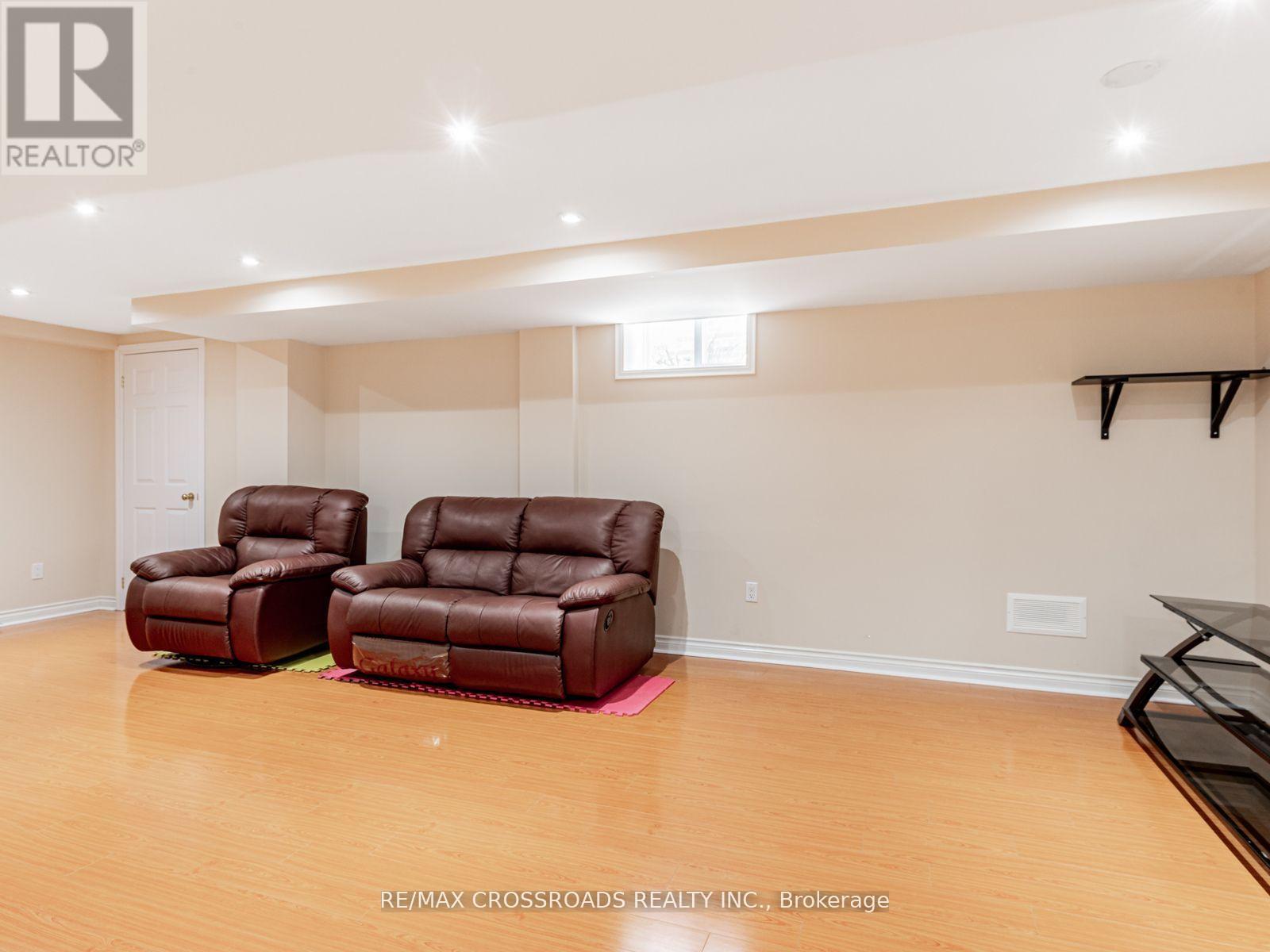 1373 Wallig Avenue, Oshawa, Ontario  L1K 0J5 - Photo 7 - E13008950