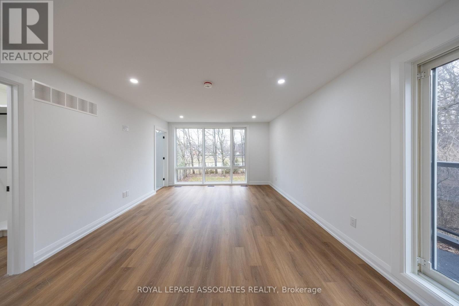 28 Bobmar Road, Toronto, Ontario  M1C 1C9 - Photo 19 - E13008956