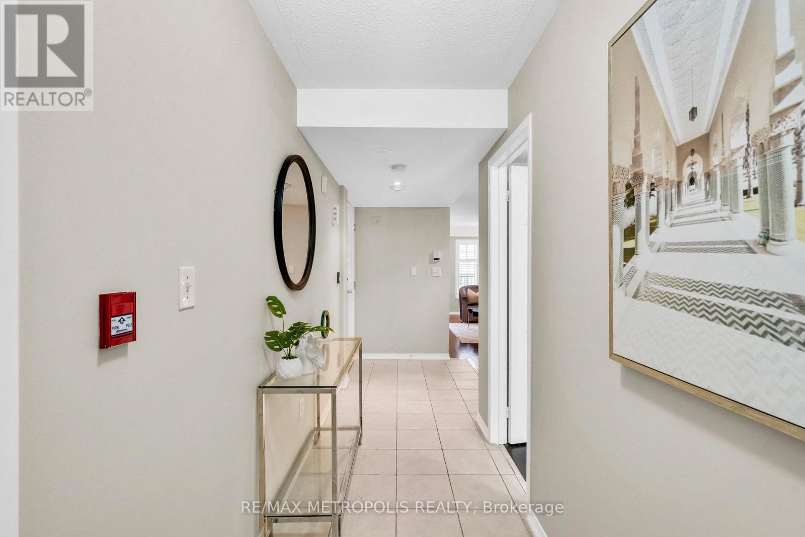 13 - 669a Warden Avenue, Toronto, Ontario  M1L 0G3 - Photo 2 - E13008988