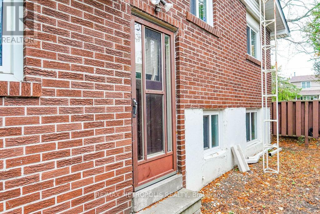 761 West Shore Boulevard, Pickering, Ontario  L1W 2V5 - Photo 18 - E13009066