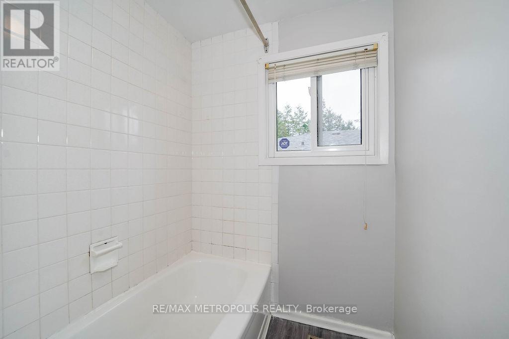 761 West Shore Boulevard, Pickering, Ontario  L1W 2V5 - Photo 34 - E13009066