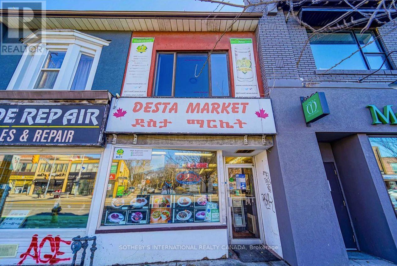 UPPER - 843 DANFORTH AVENUE, Toronto, Ontario