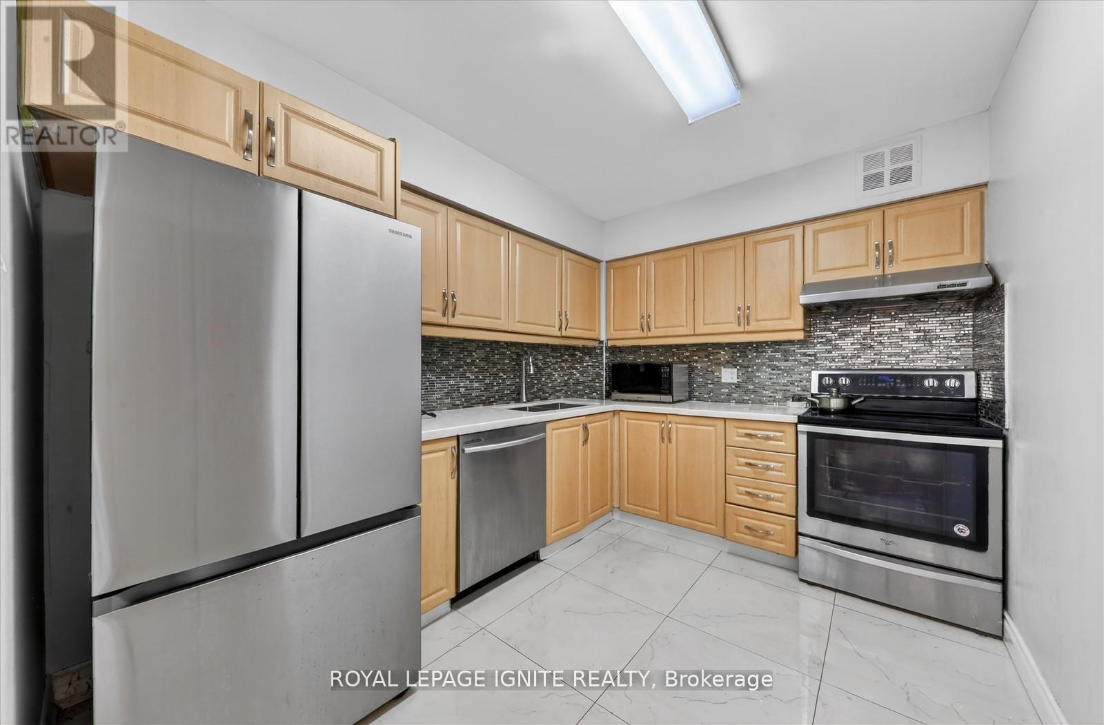 414 - 39 Kimbercroft Court, Toronto, Ontario  M1S 5B5 - Photo 12 - E13009090