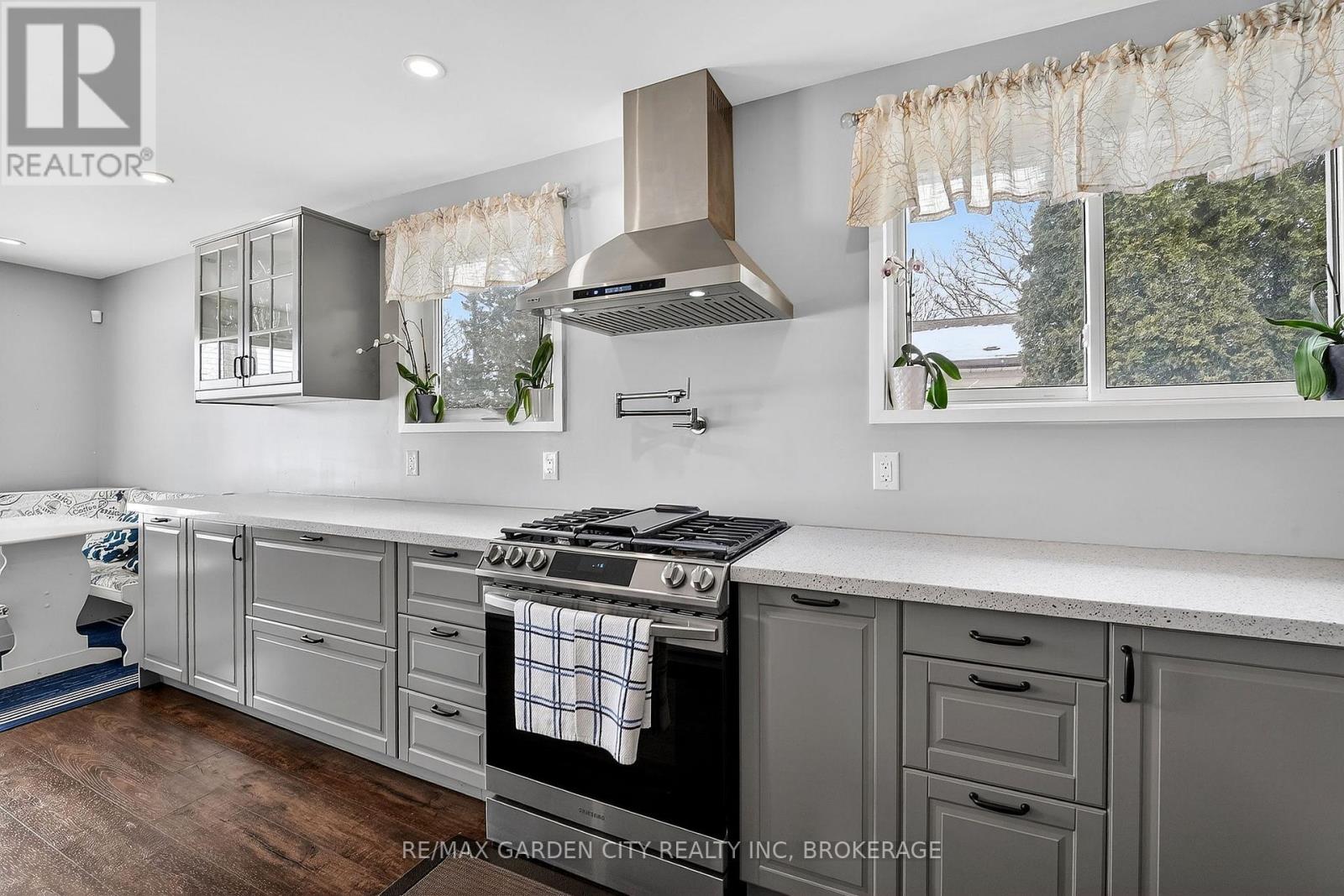 8146 Westwood Street, Niagara Falls, Ontario  L2H 1Y2 - Photo 12 - X13008940