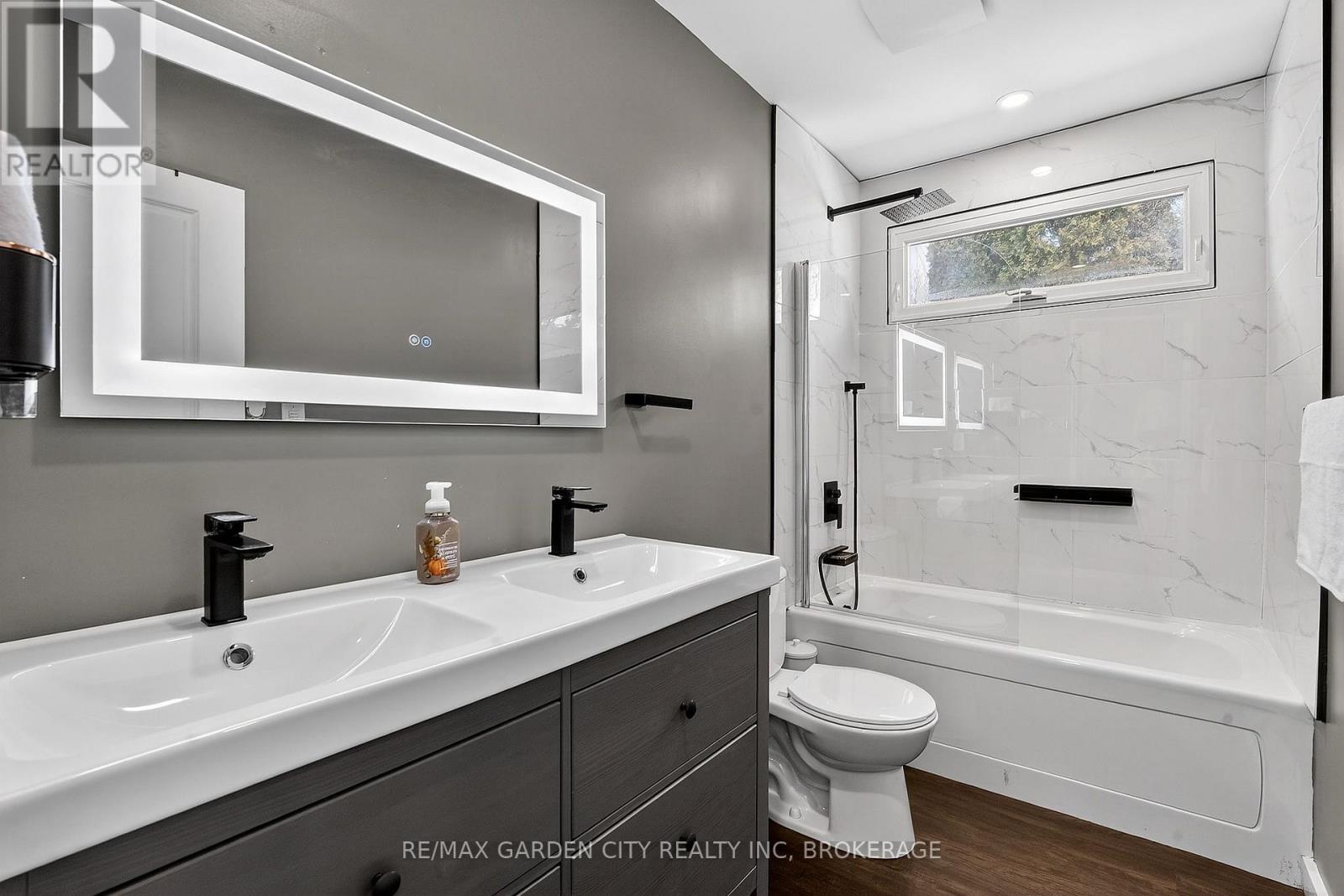 8146 Westwood Street, Niagara Falls, Ontario  L2H 1Y2 - Photo 14 - X13008940