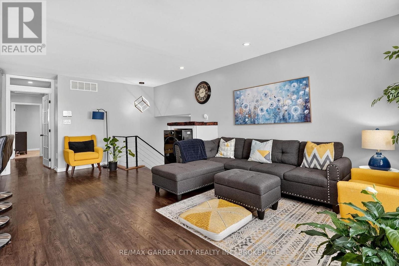 8146 Westwood Street, Niagara Falls, Ontario  L2H 1Y2 - Photo 5 - X13008940