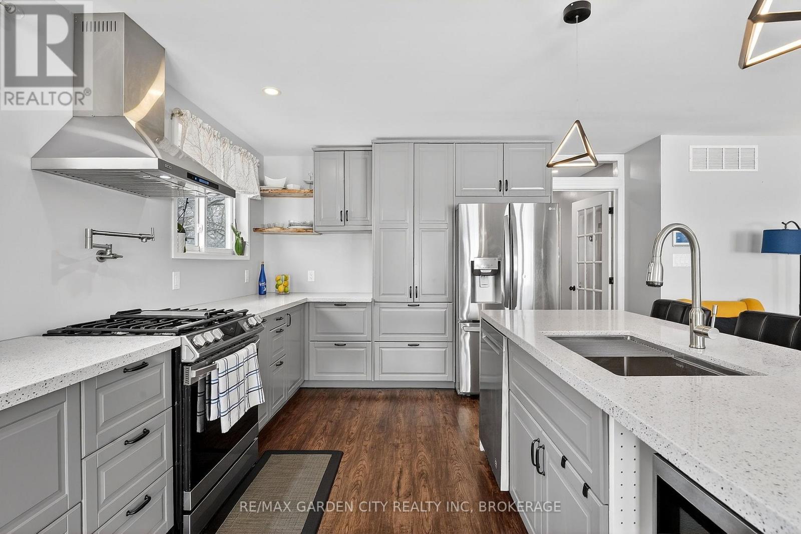 8146 Westwood Street, Niagara Falls, Ontario  L2H 1Y2 - Photo 9 - X13008940