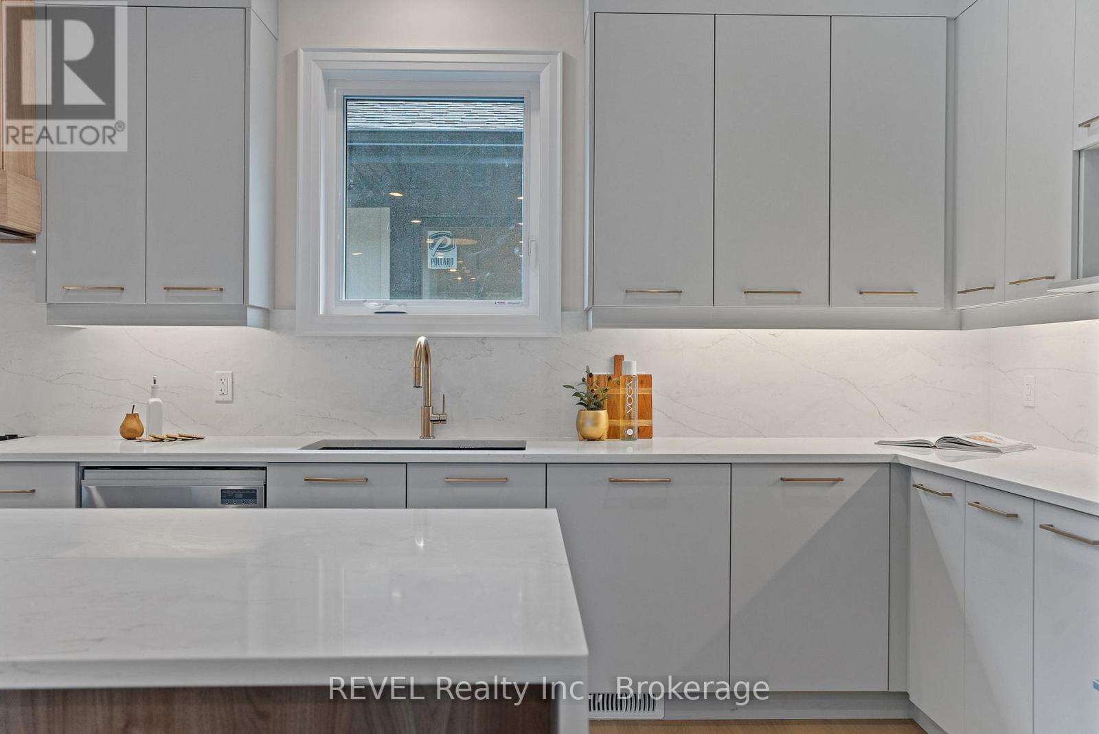 11 Accursi Crescent, Pelham, Ontario  L0S 1E2 - Photo 16 - X13009108