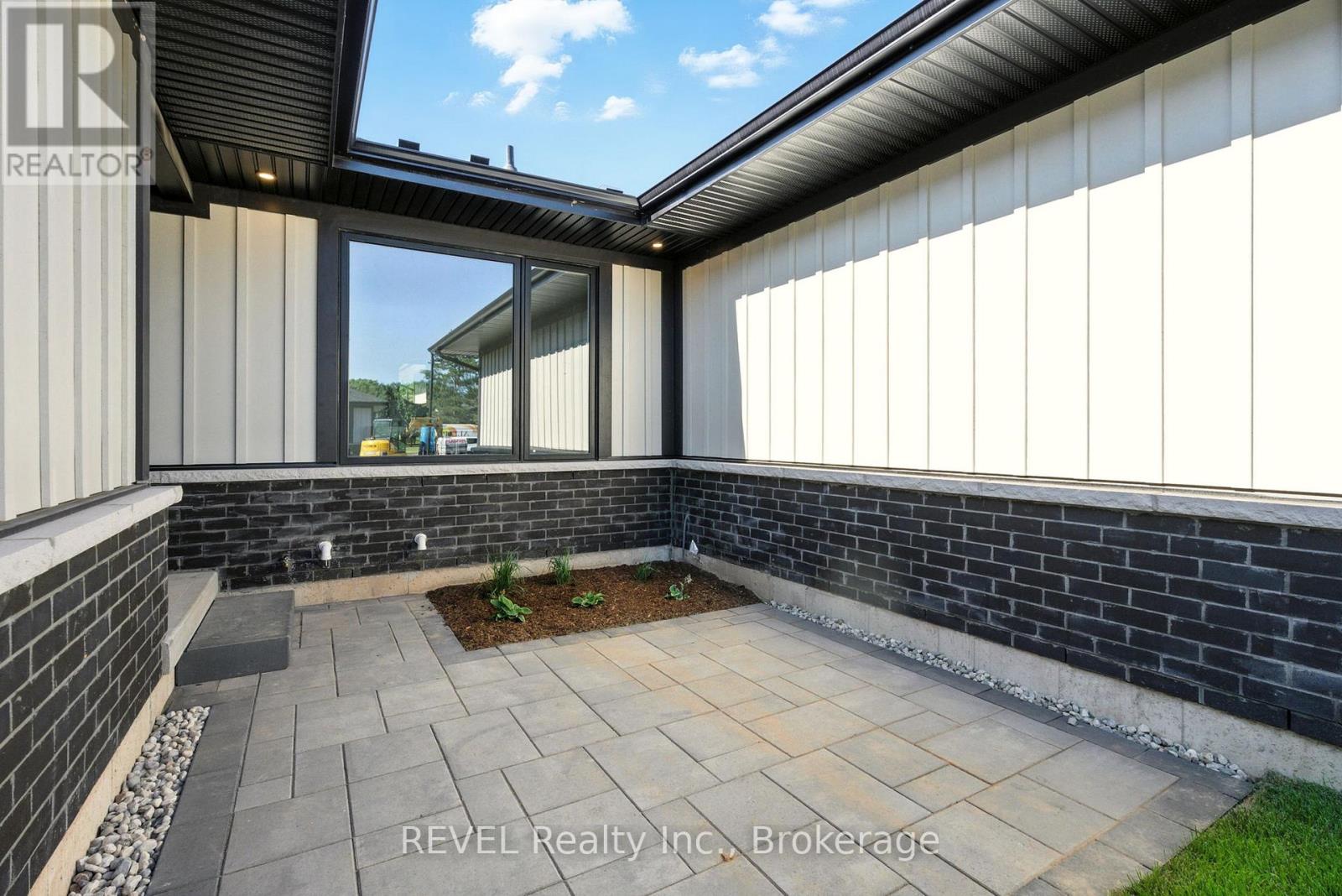 11 Accursi Crescent, Pelham, Ontario  L0S 1E2 - Photo 37 - X13009108