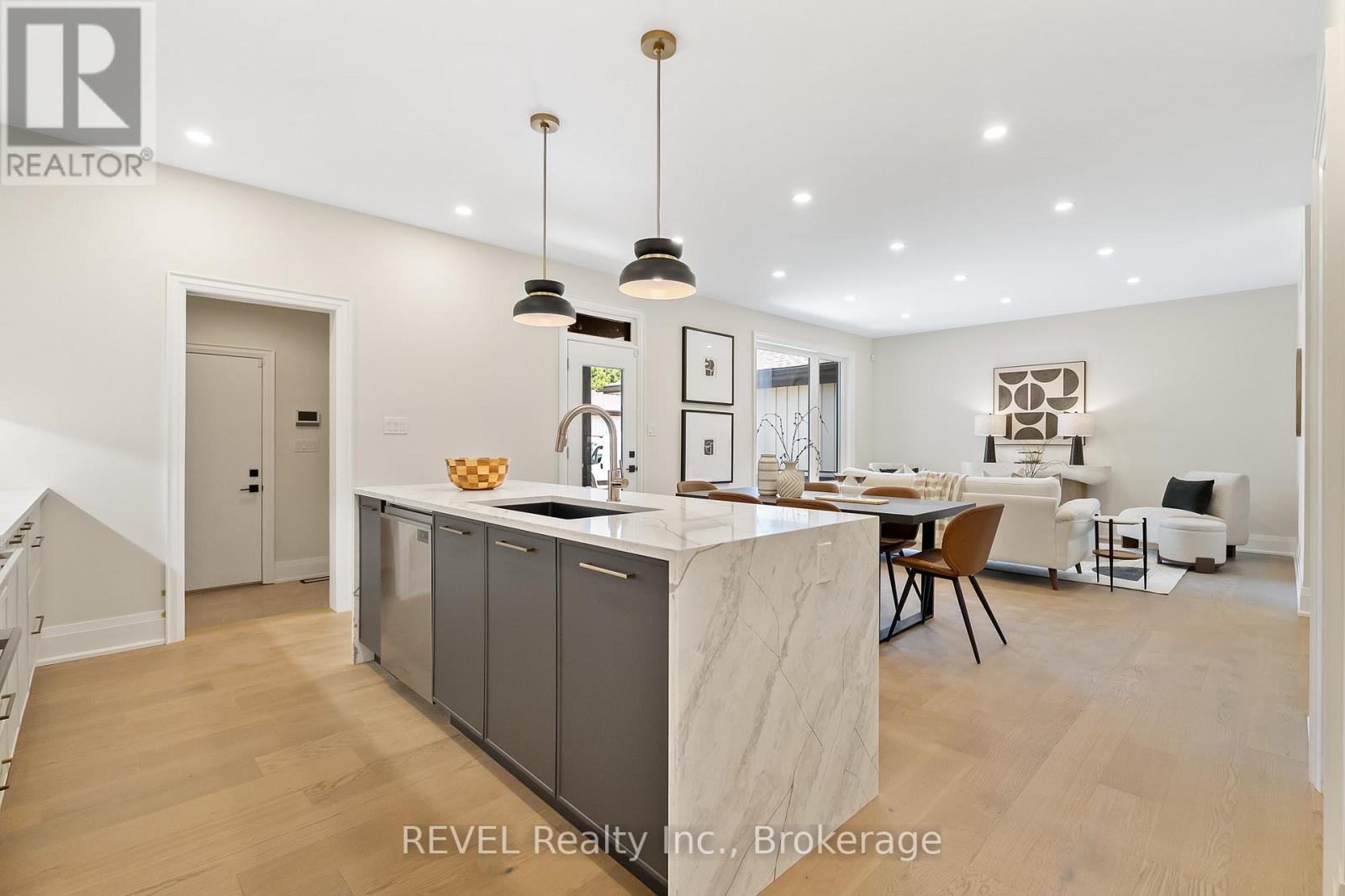 8 Accursi Crescent, Pelham, Ontario  L0S 1E2 - Photo 16 - X13009110