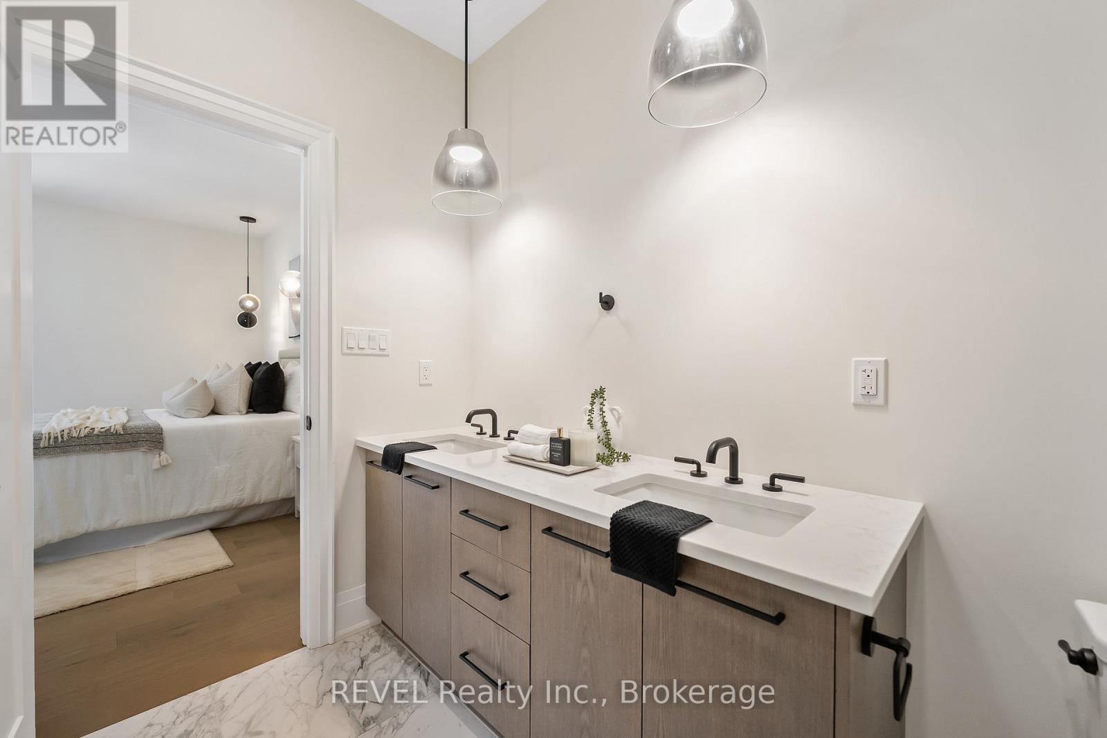 8 Accursi Crescent, Pelham, Ontario  L0S 1E2 - Photo 28 - X13009110