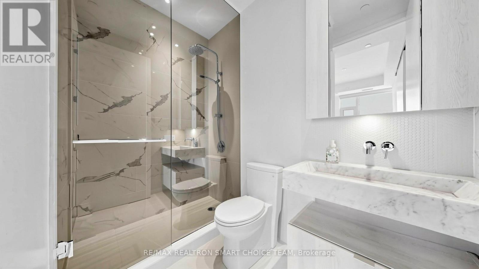 5903 - 11 Yorkville Avenue, Toronto, Ontario  M4W 0B7 - Photo 27 - C13004202