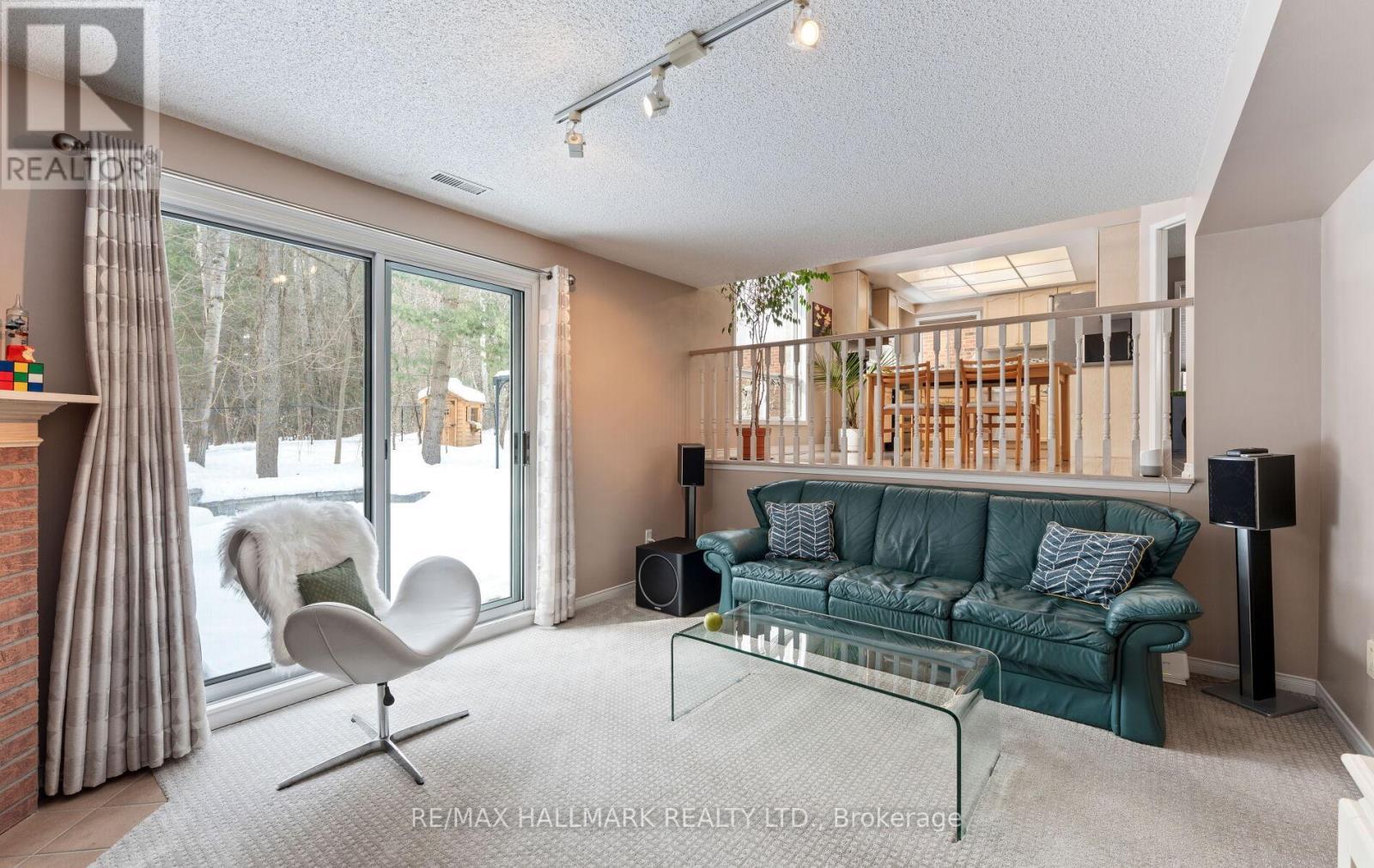 2004 Blairwood Court, Pickering, Ontario L1X 2S3 - Photo 23 - E13007108