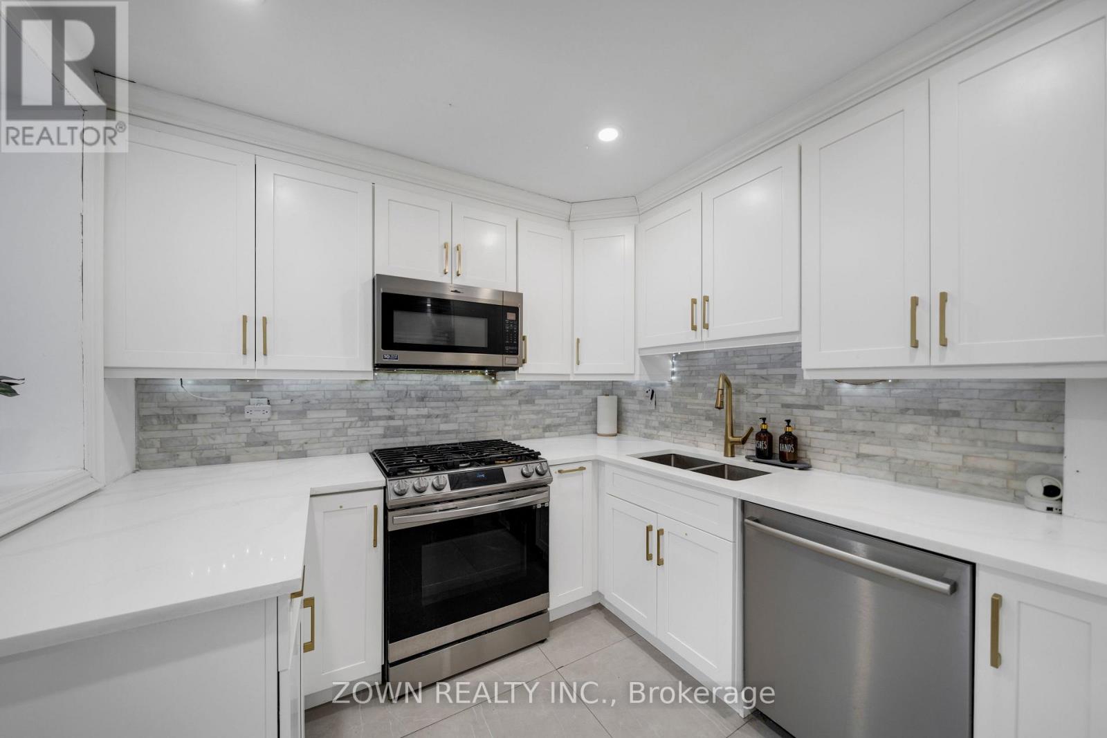 8312 Kipling Avenue, Vaughan, Ontario  L4L 2A8 - Photo 8 - N13009042