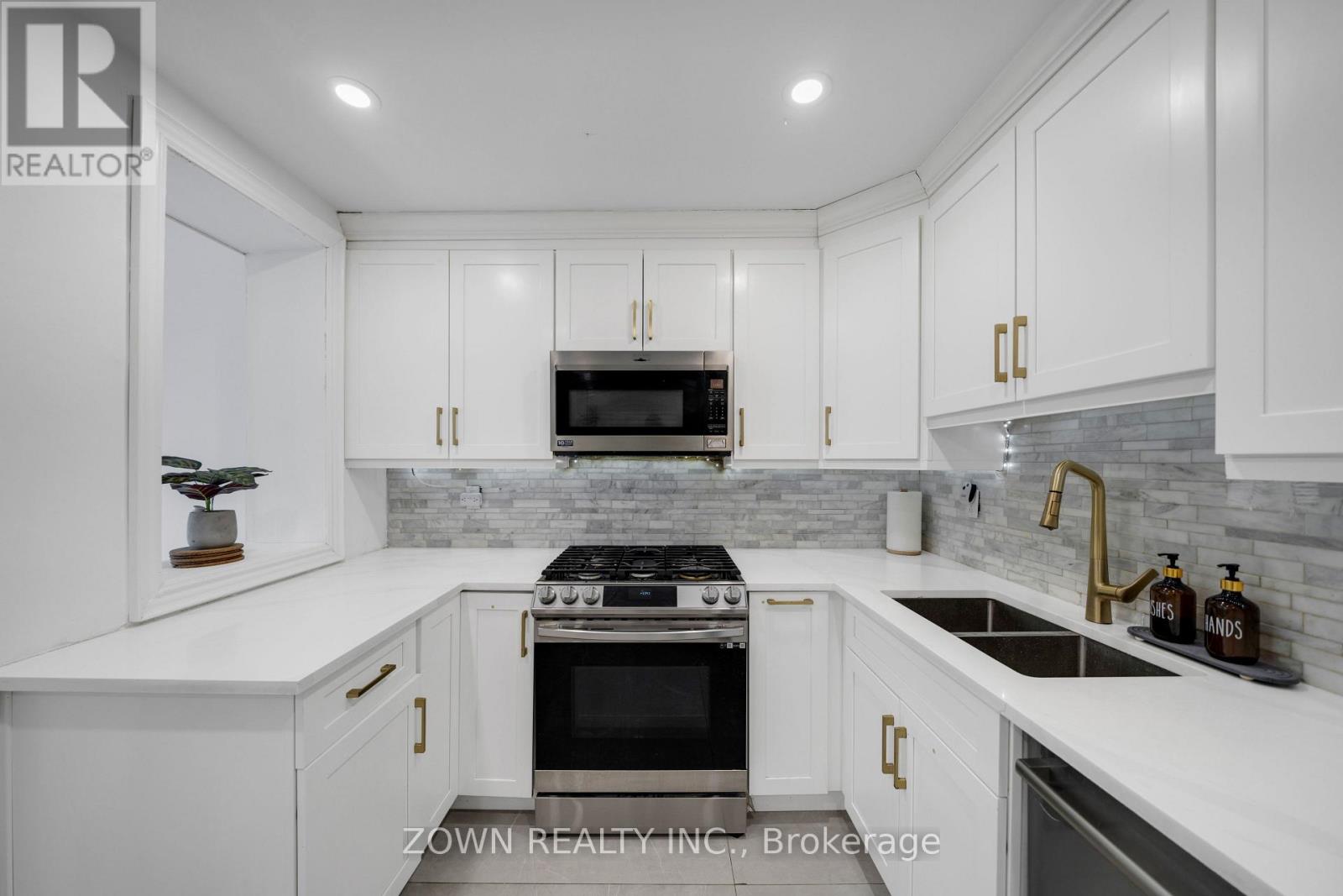 8312 Kipling Avenue, Vaughan, Ontario  L4L 2A8 - Photo 9 - N13009042