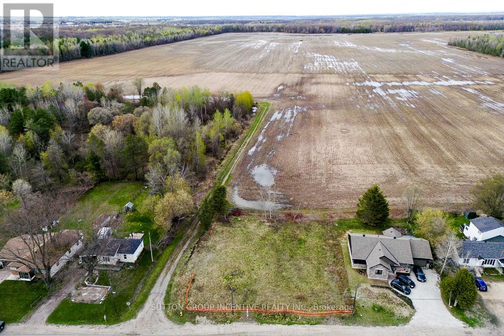 28 Brentwood Road, Essa, Ontario  L0M 1B2 - Photo 2 - N13009092