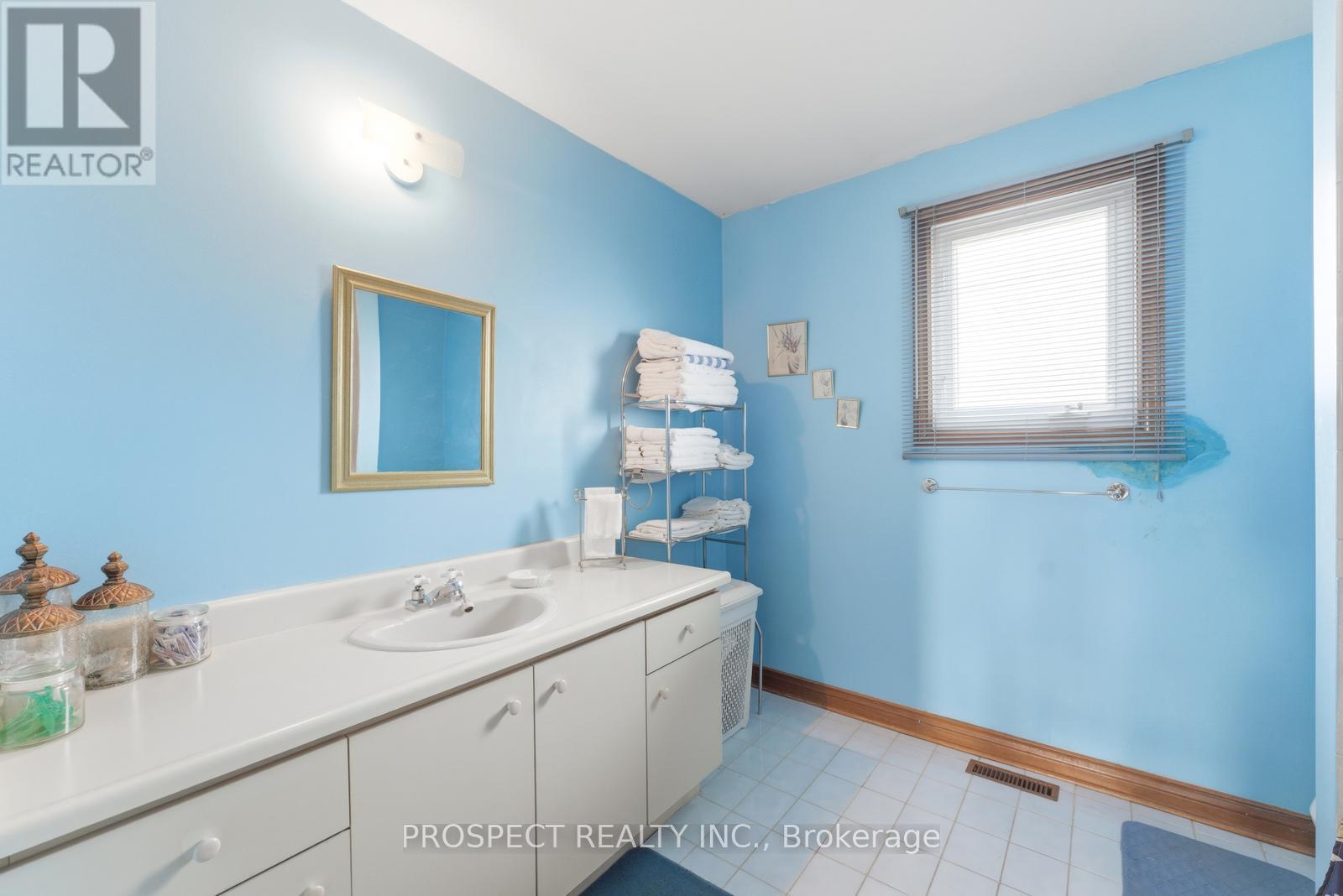 8435 Martin Grove Road, Vaughan, Ontario  L4L 6G4 - Photo 30 - N13009144