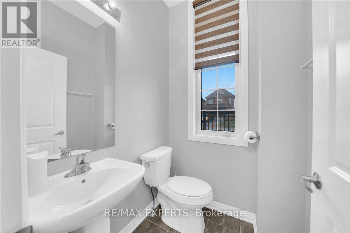 142 Martin Trail, New Tecumseth (Tottenham), Ontario  L0G 1W0 - Photo 8 - N13009148