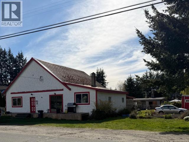 6479 Sutherland Ave, Powell River, British Columbia   - Photo 1 - 19796