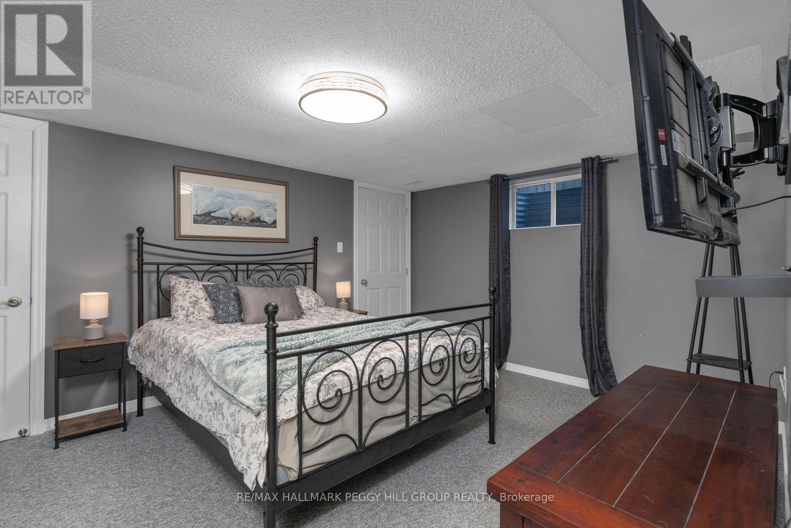 13 Coles Street, Barrie (Sunnidale), Ontario  L4N 5W8 - Photo 14 - S13008954