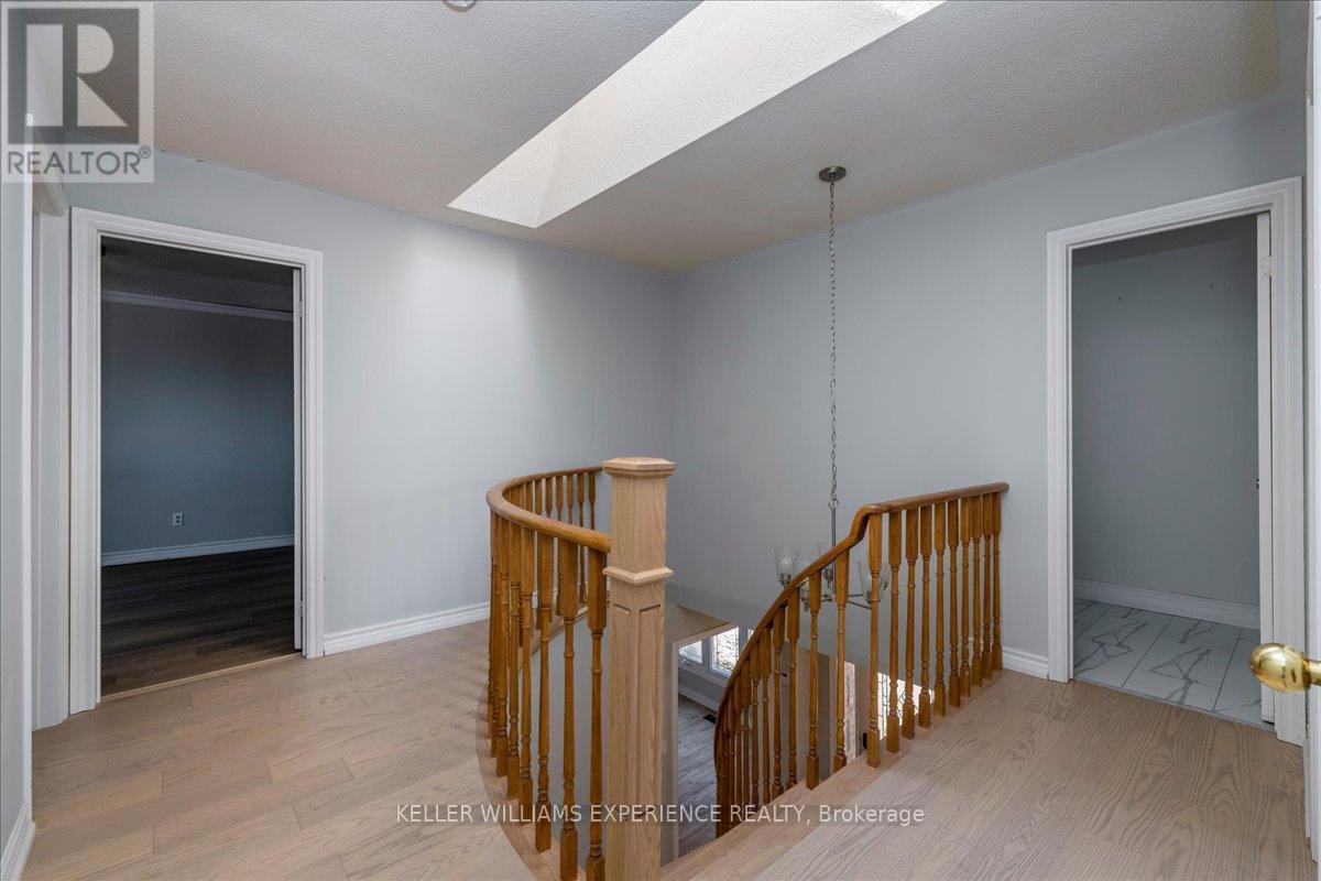 78 James Street, Barrie (Ardagh), Ontario  L4N 6Y2 - Photo 12 - S13009054