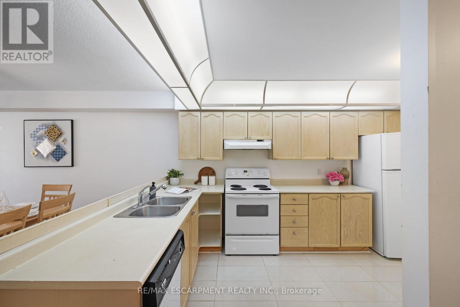 8 - 20 Mulligan Lane, Wasaga Beach, Ontario  L9Z 1C4 - Photo 5 - S13009176