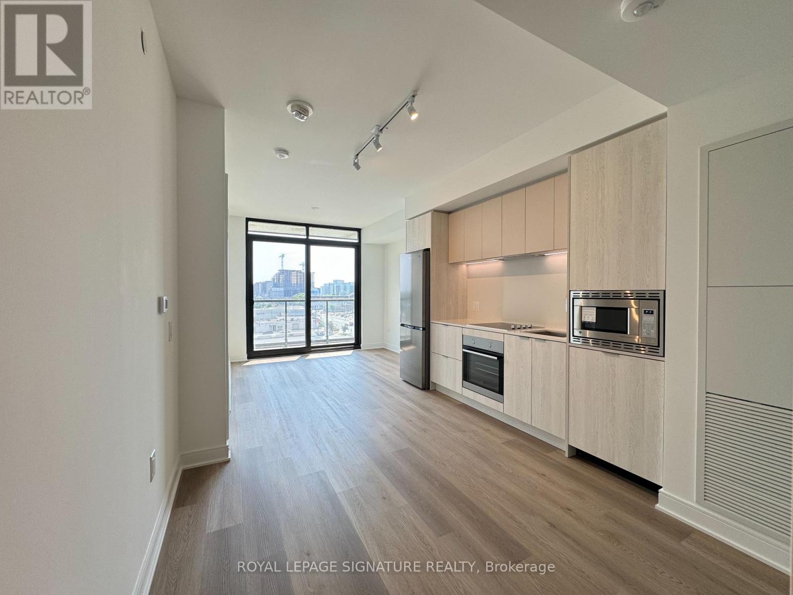 623 - 86 Dundas Street E, Mississauga, Ontario  L5A 1W4 - Photo 5 - W12862658