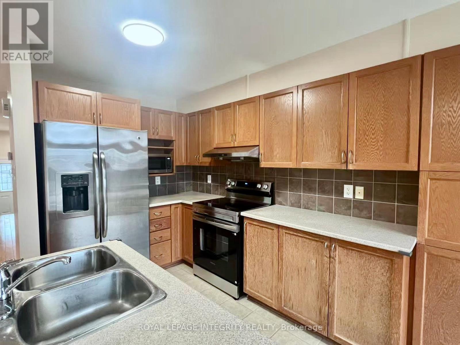 102 Brady Avenue, Ottawa, Ontario  K2K 0B1 - Photo 11 - X13005574