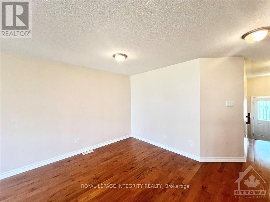 102 Brady Avenue, Ottawa, Ontario  K2K 0B1 - Photo 15 - X13005574