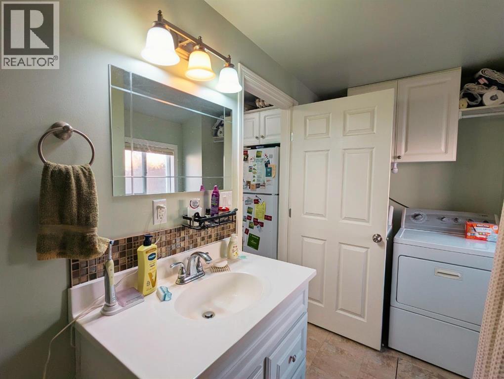 119 47 Avenue W, Claresholm, Alberta  T0L 0T0 - Photo 14 - A2277385