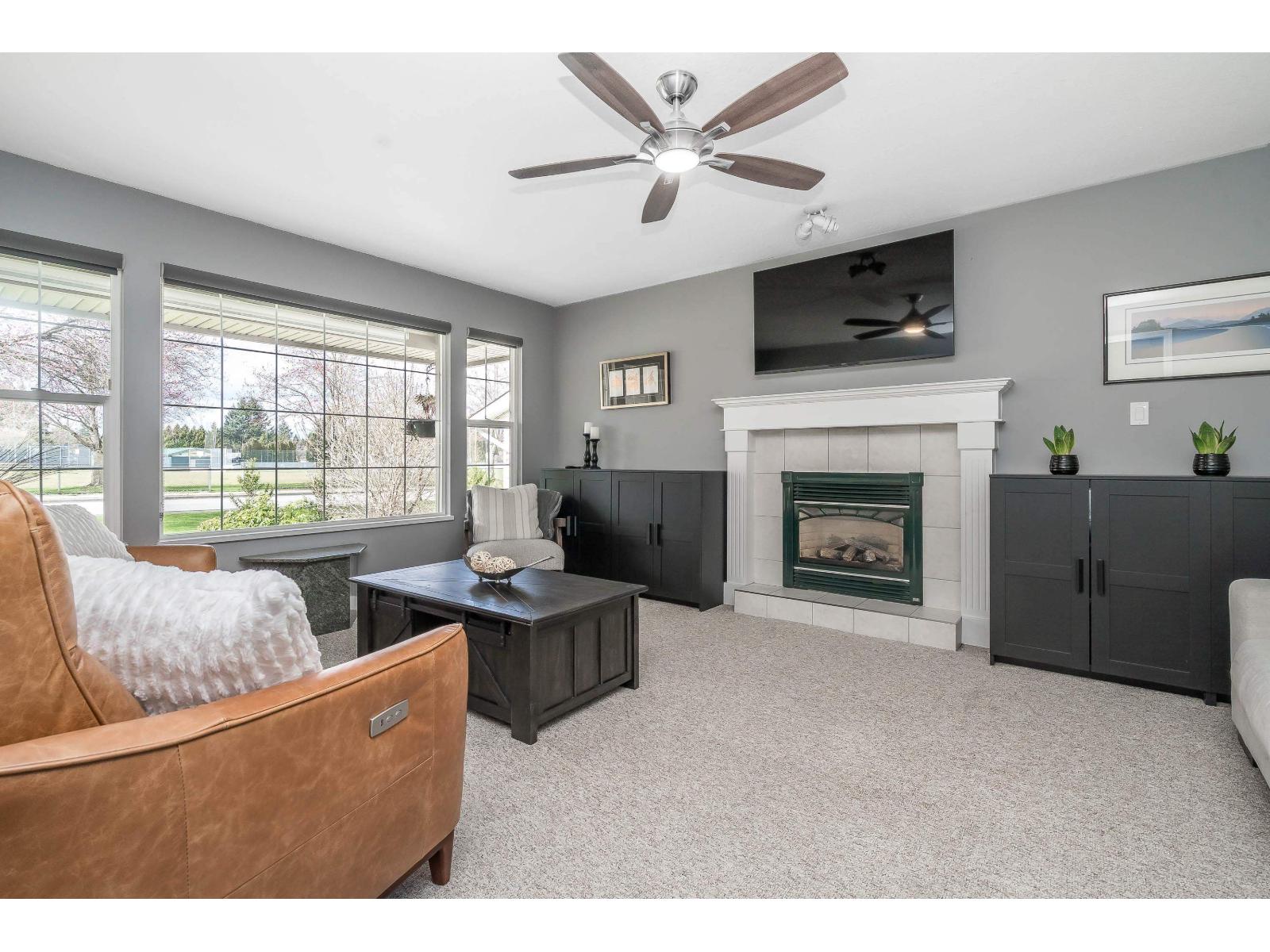 5054 207 Street, Langley, British Columbia  V3A 7T8 - Photo 3 - R3097295