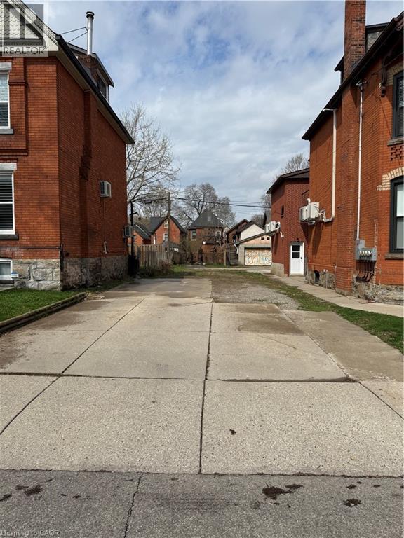 80 ONTARIO Avenue, Hamilton, Ontario