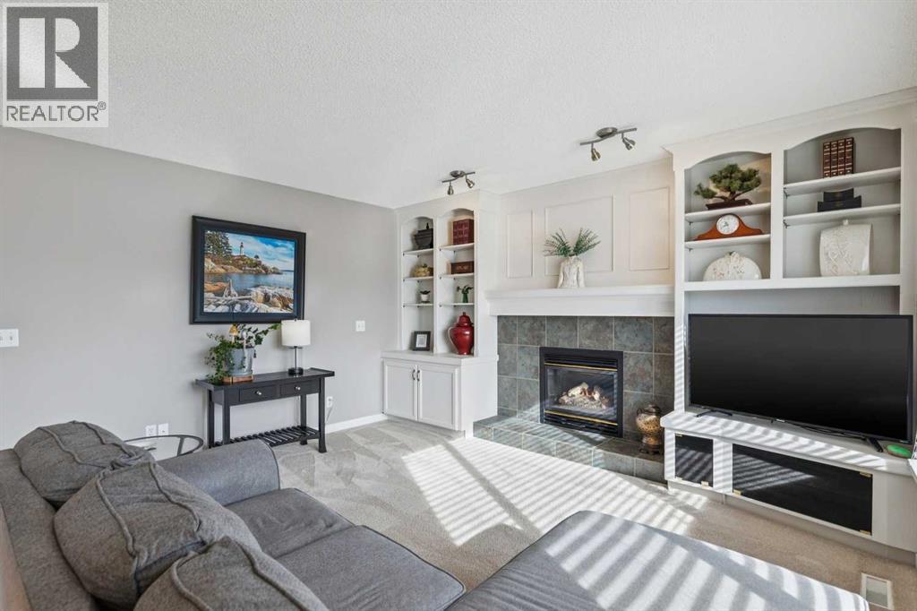 420 Rocky Ridge Bay Nw, Calgary, Alberta  T3G 4H8 - Photo 22 - A2296012