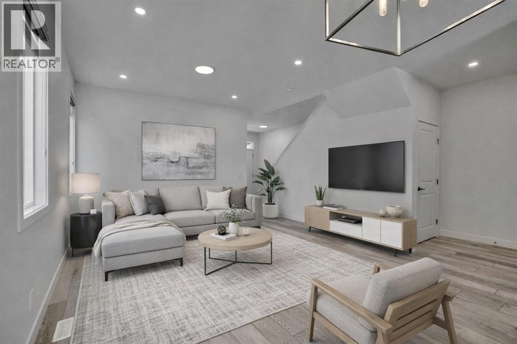 26 Amblehurst Path Nw, Calgary, Alberta  T3P 1W8 - Photo 8 - A2297433