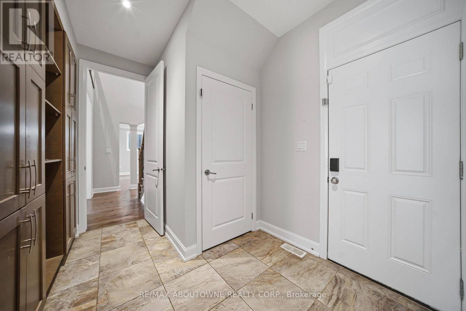 224 Cherryhurst Road, Oakville, Ontario  L6M 0Z7 - Photo 20 - W13009002