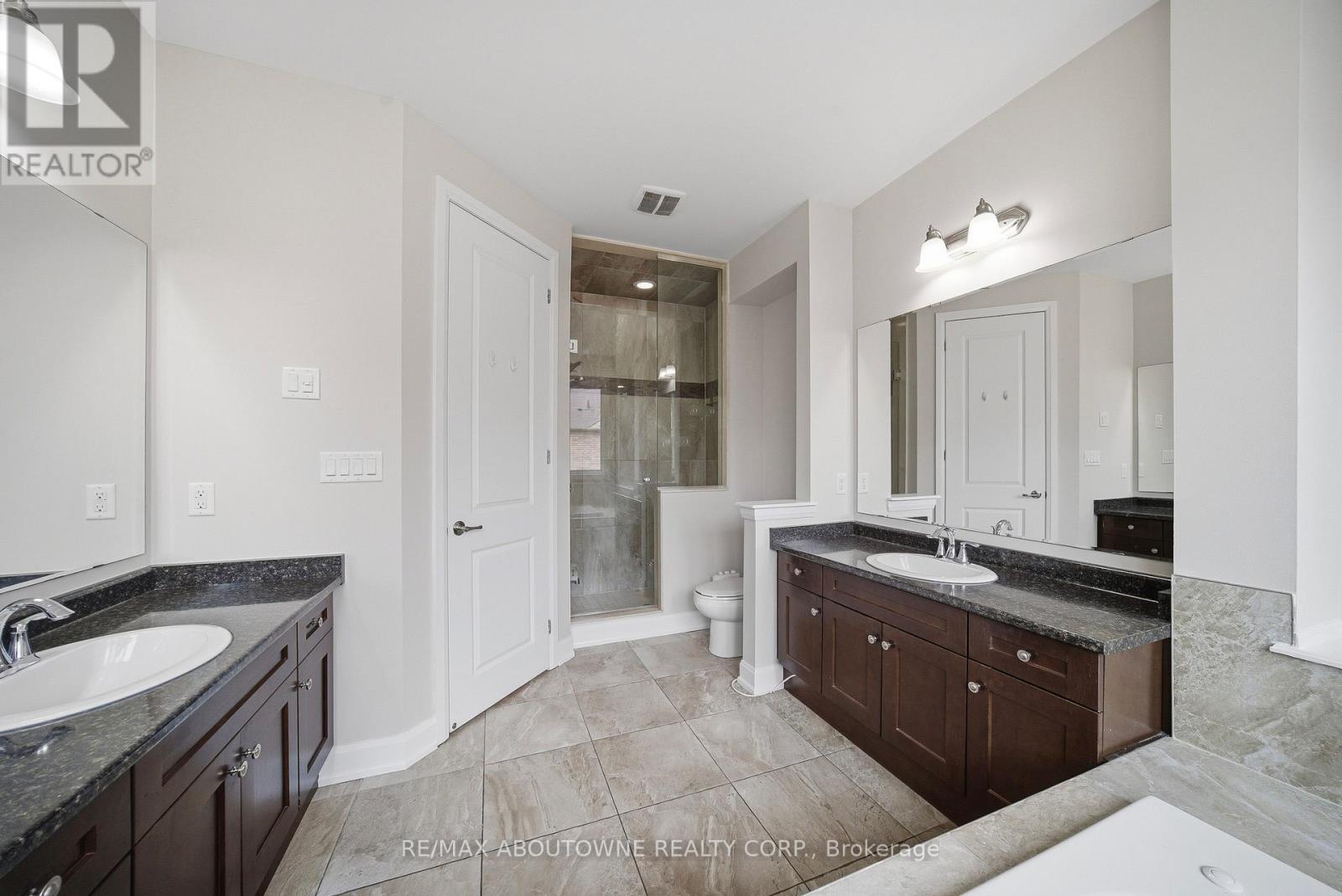 224 Cherryhurst Road, Oakville, Ontario  L6M 0Z7 - Photo 29 - W13009002