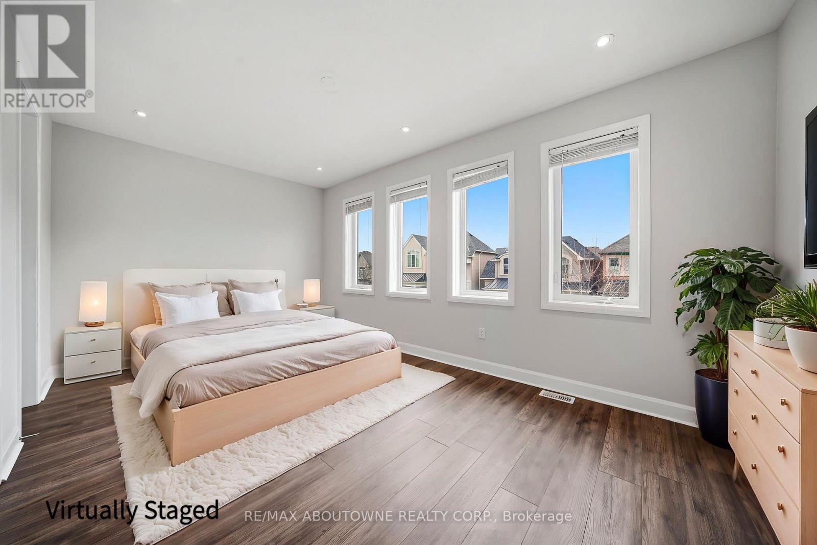 224 Cherryhurst Road, Oakville, Ontario  L6M 0Z7 - Photo 35 - W13009002