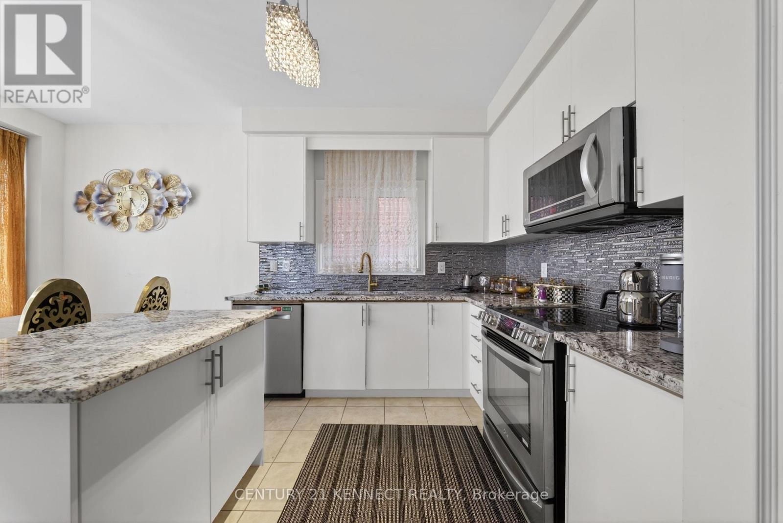 3254 Edwyna Drive, Mississauga, Ontario  L5M 0V2 - Photo 11 - W13009004