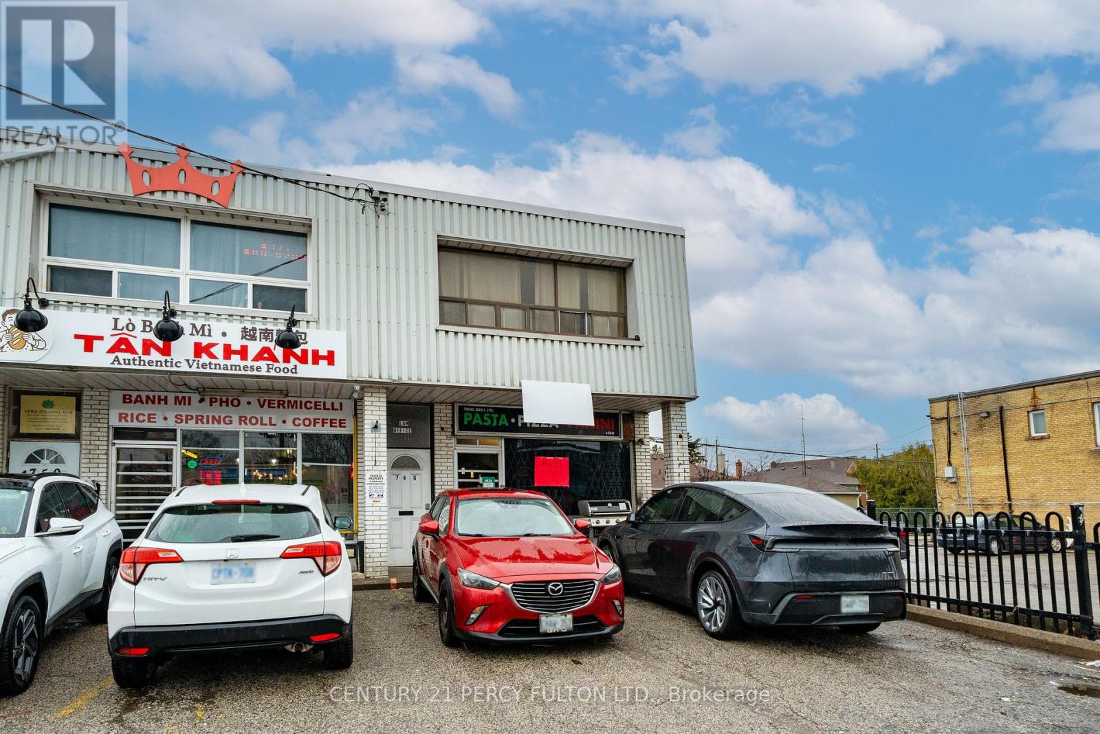 744-746 Wilson Avenue, Toronto, Ontario  M3K 1E2 - Photo 2 - W13009030