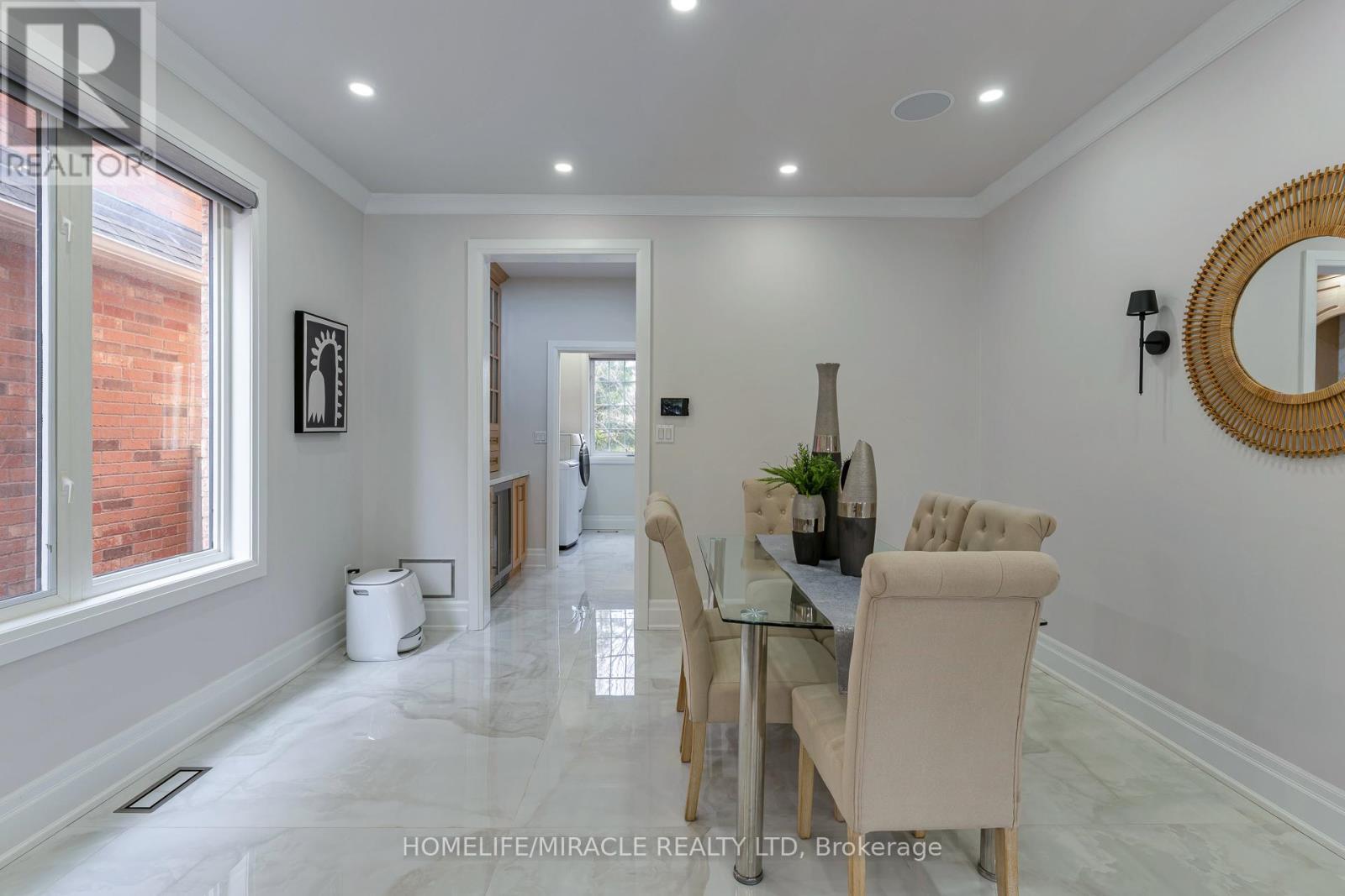 2299 Glazebrook Circle, Oakville, Ontario  L6M 5B5 - Photo 12 - W13009072