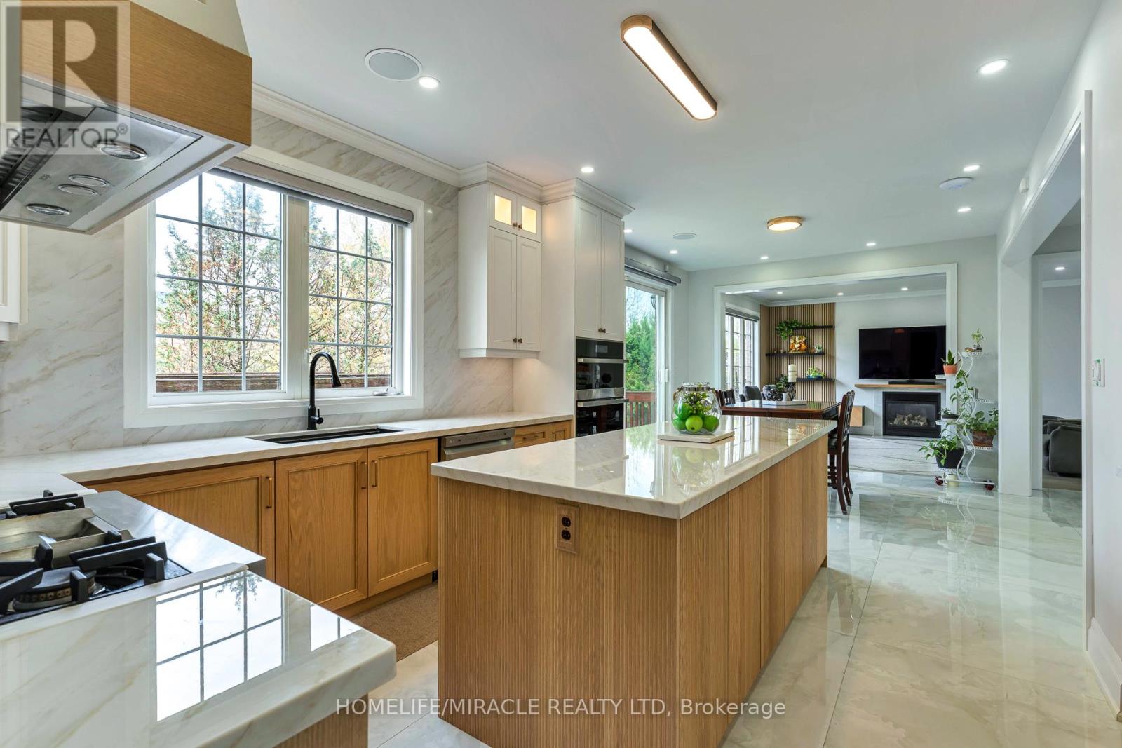 2299 Glazebrook Circle, Oakville, Ontario  L6M 5B5 - Photo 17 - W13009072