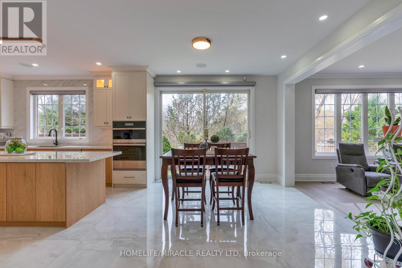 2299 Glazebrook Circle, Oakville, Ontario  L6M 5B5 - Photo 23 - W13009072