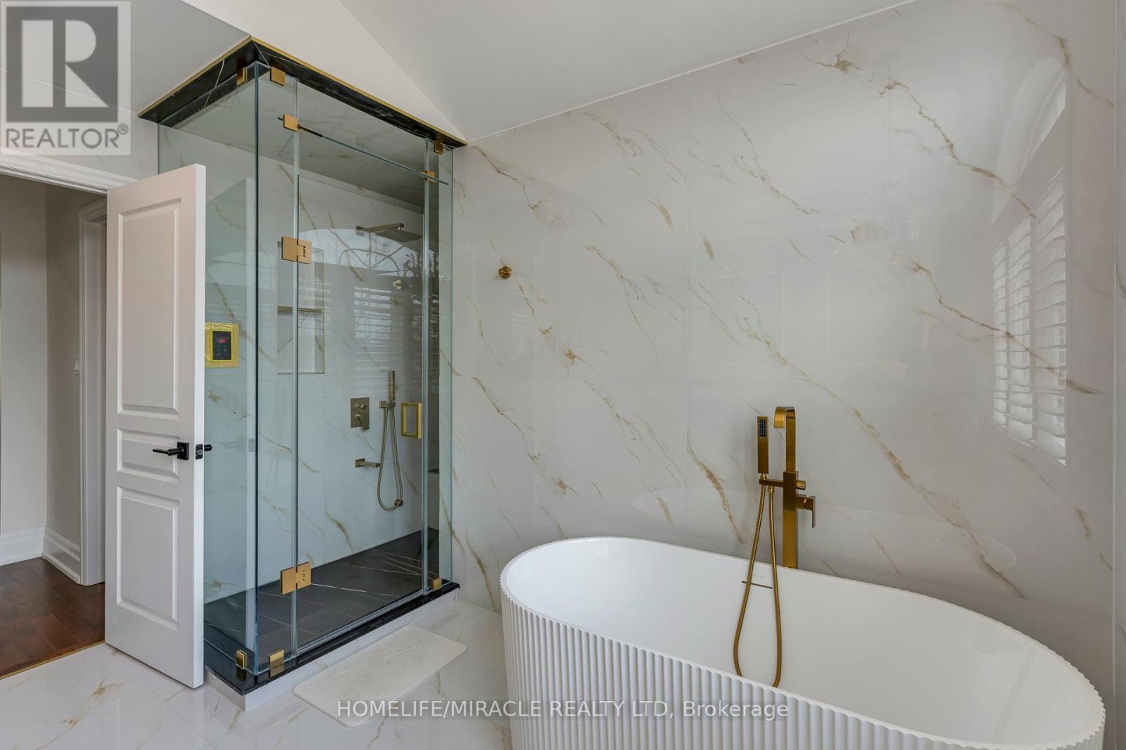 2299 Glazebrook Circle, Oakville, Ontario  L6M 5B5 - Photo 32 - W13009072