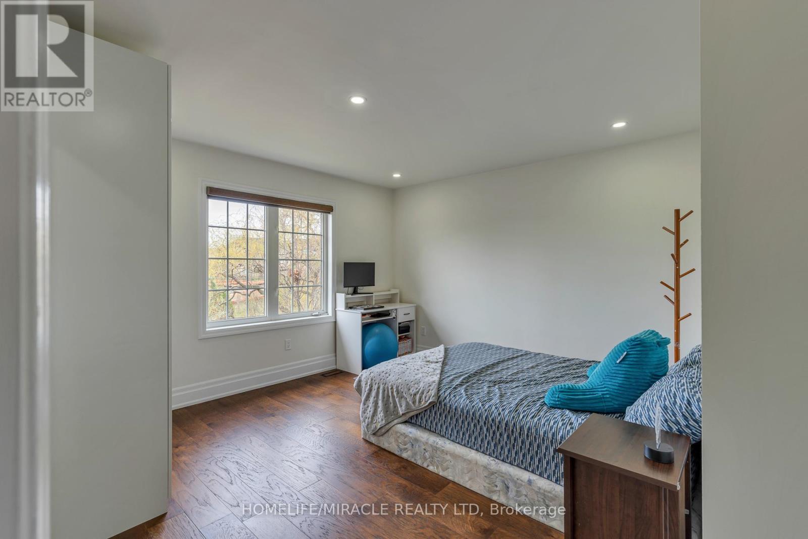 2299 Glazebrook Circle, Oakville, Ontario  L6M 5B5 - Photo 39 - W13009072