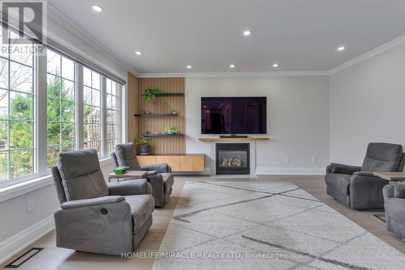 2299 Glazebrook Circle, Oakville, Ontario  L6M 5B5 - Photo 6 - W13009072