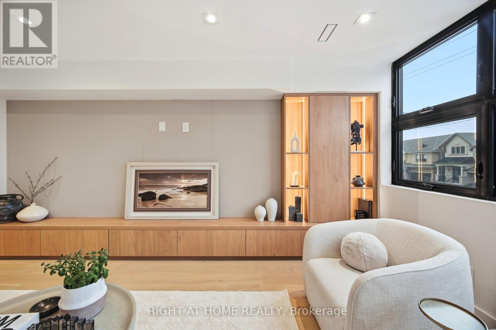 287 Valermo Drive, Toronto, Ontario  M8W 2L2 - Photo 18 - W13009096