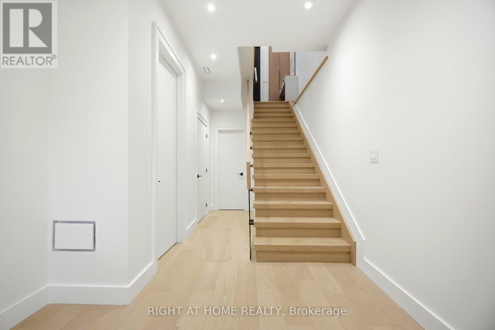 287 Valermo Drive, Toronto, Ontario  M8W 2L2 - Photo 33 - W13009096