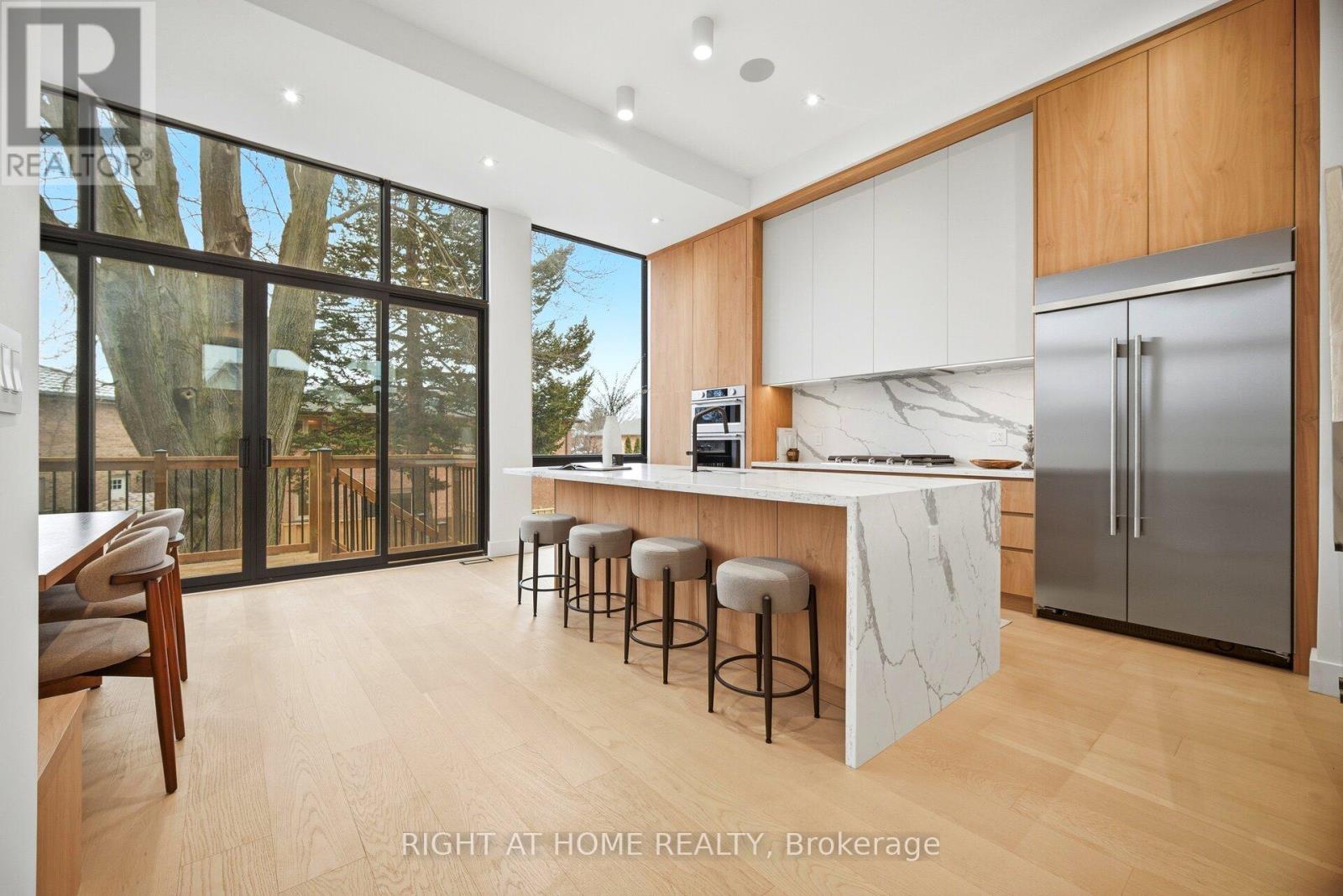 287 Valermo Drive, Toronto, Ontario  M8W 2L2 - Photo 6 - W13009096