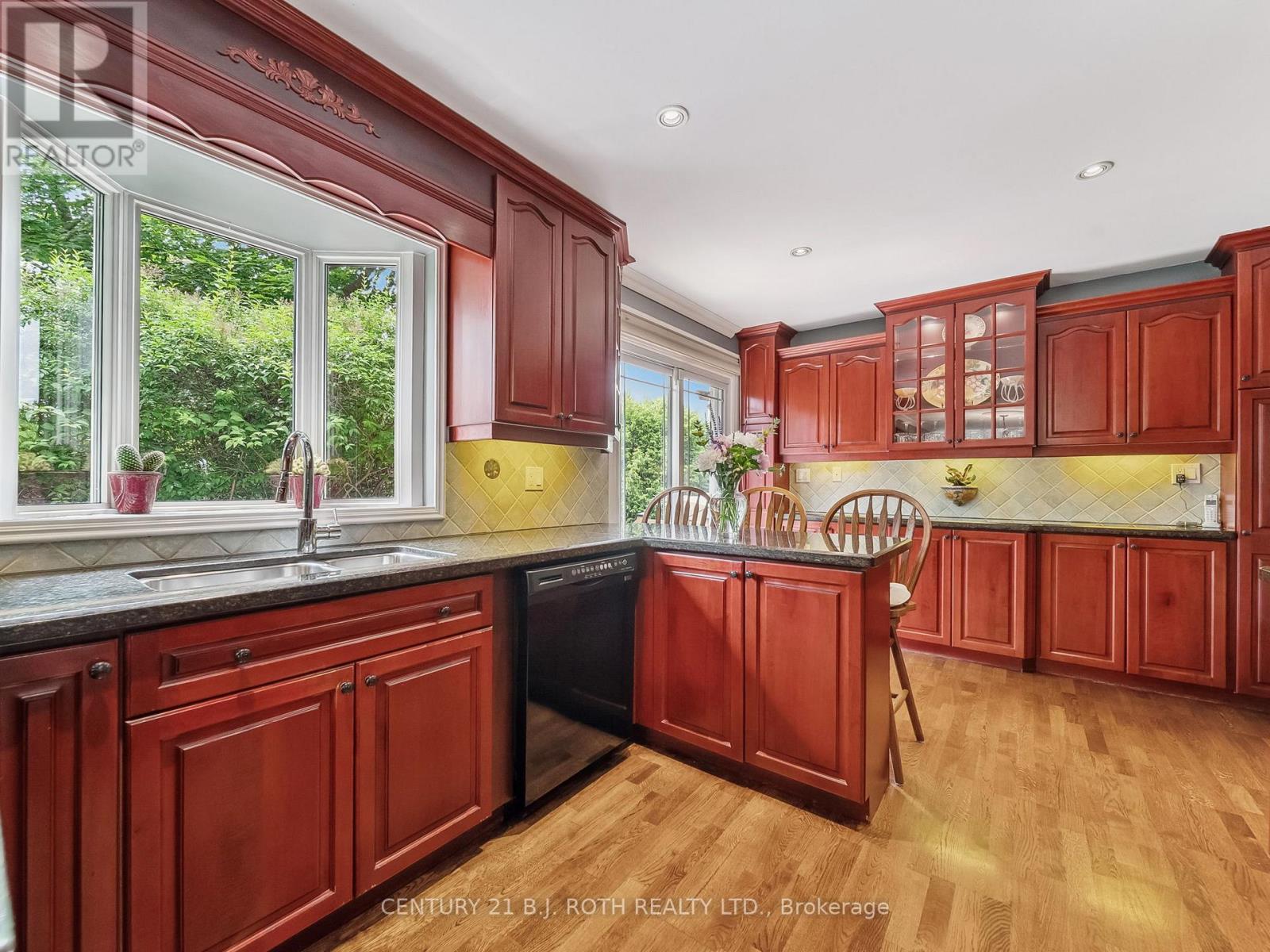 18 Claypine Trail, Brampton, Ontario  L6V 3L9 - Photo 13 - W13009168